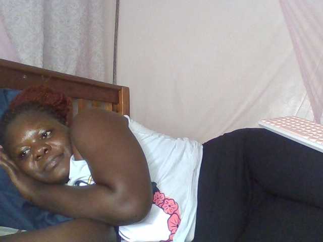 prettybree88 live cam on BongaCams