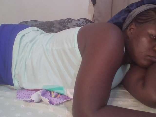 prettybree88 live cam on BongaCams