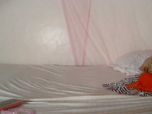 prettybree88 live cam on BongaCams