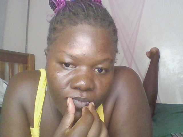 prettybree88 live cam on BongaCams
