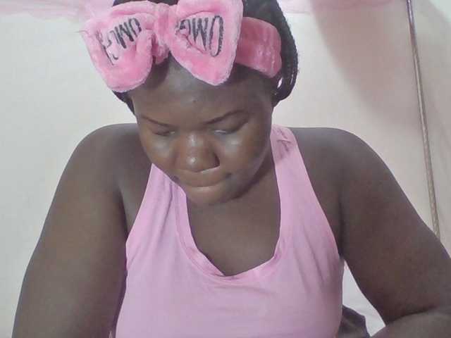 prettybree88 live cam on BongaCams