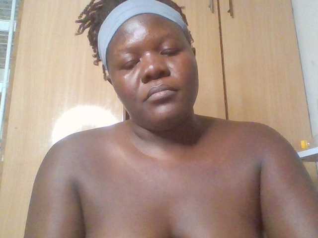 prettybree88 live cam on BongaCams