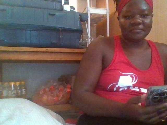 prettybree88 live cam on BongaCams
