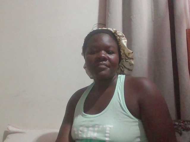 prettybree88 live cam on BongaCams