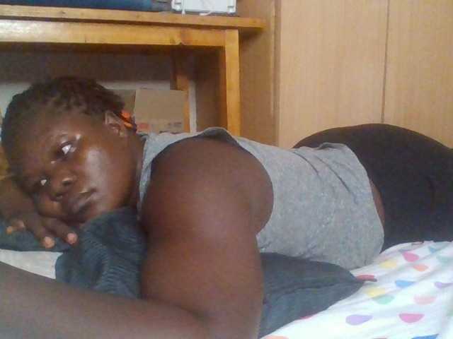 prettybree88 live cam on BongaCams