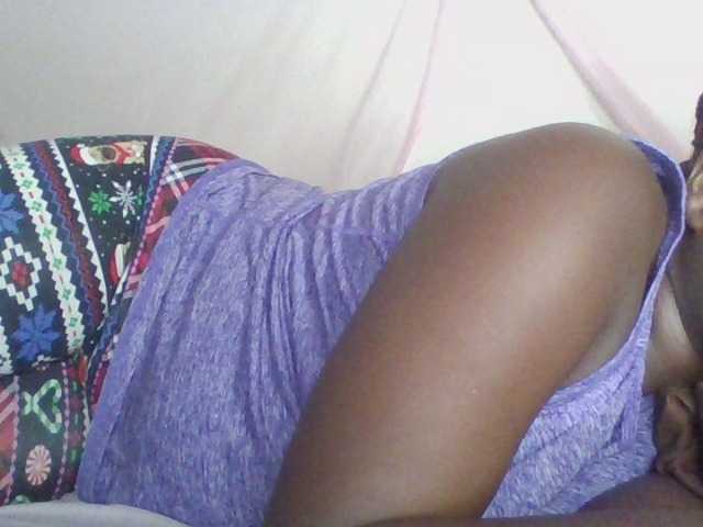 prettybree88 webcam bongacams model stream image