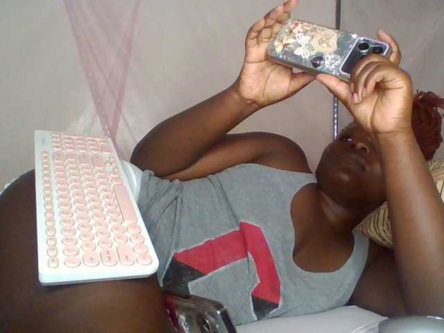 prettybree88 live cam on BongaCams