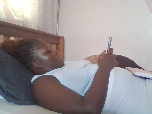 prettybree88 live cam on BongaCams