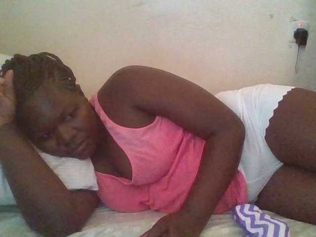 prettybree88 live cam on BongaCams
