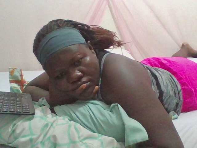 prettybree88 live cam on BongaCams