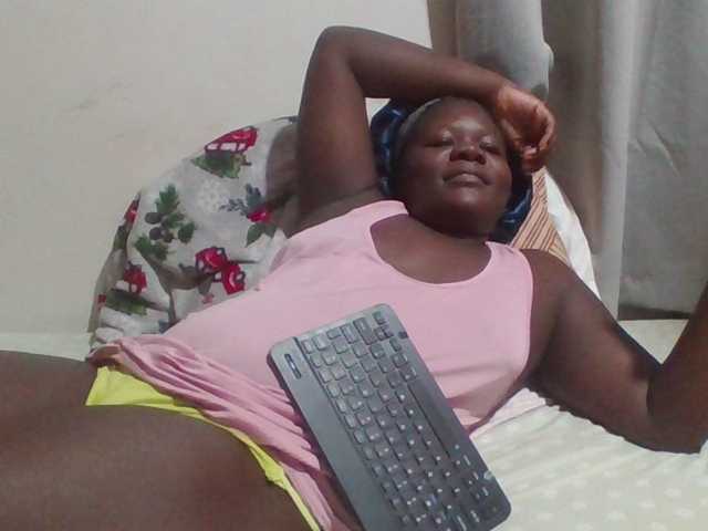 prettybree88 live cam preview