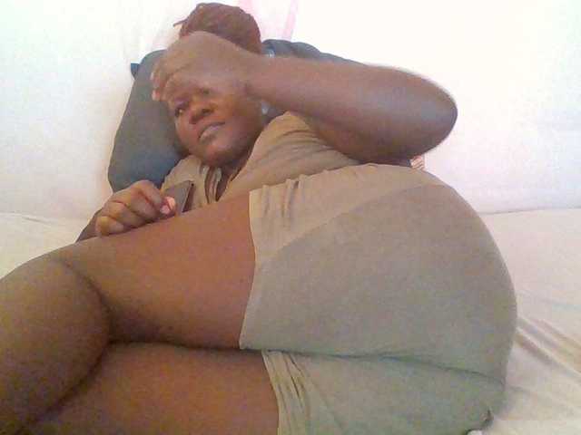 prettybree88 live cam on BongaCams
