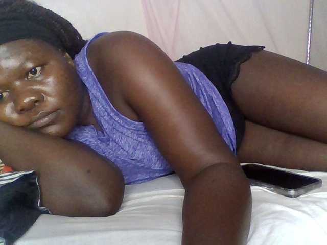 prettybree88 live cam on BongaCams