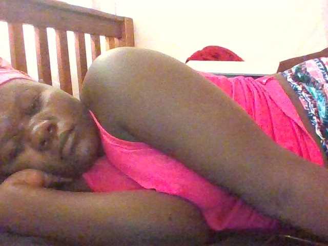 prettybree88 live cam on BongaCams