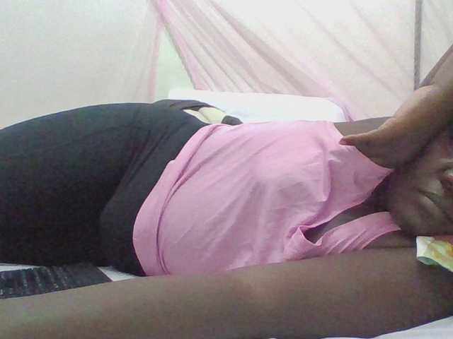 prettybree88 live cam on BongaCams