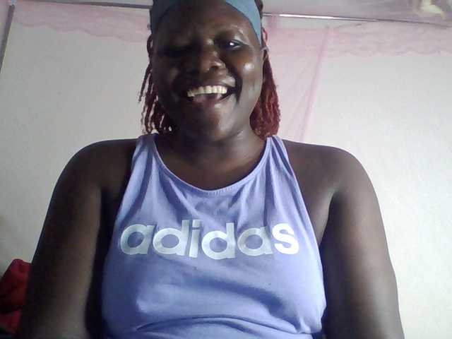 prettybree88 live cam on BongaCams