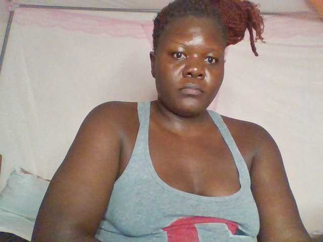 prettybree88 live cam on BongaCams