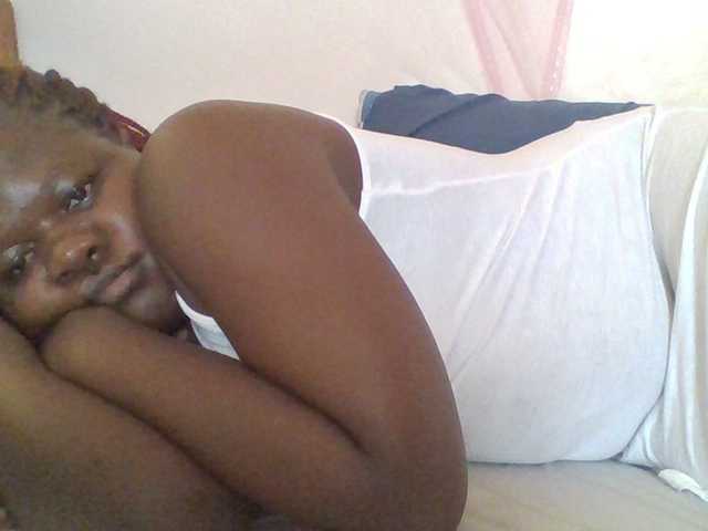 prettybree88 live cam on BongaCams