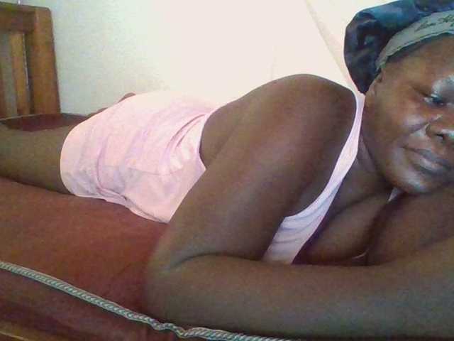 prettybree88 live cam on BongaCams