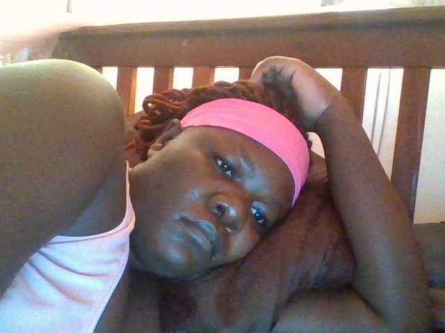prettybree88 live cam on BongaCams