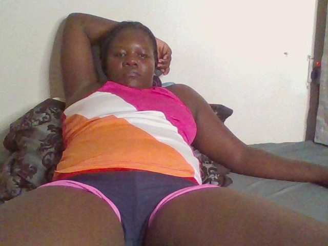 prettybree88 live cam on BongaCams