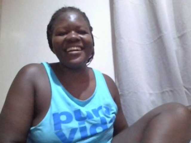prettybree88 live cam on BongaCams