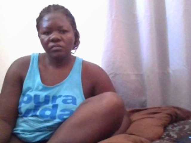 prettybree88 live cam on BongaCams