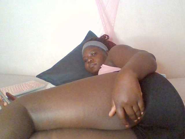 prettybree88 live cam on BongaCams
