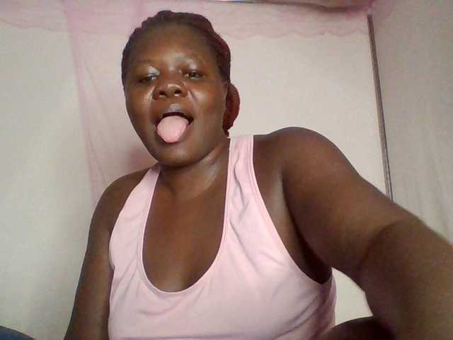 prettybree88 live cam on BongaCams