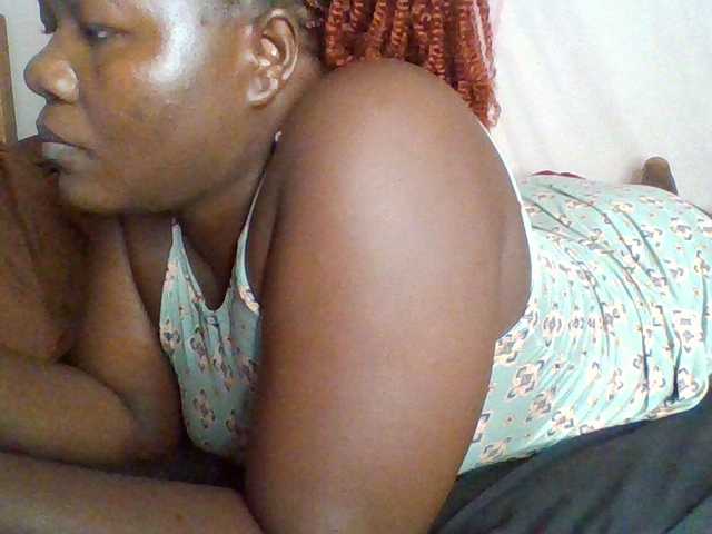 prettybree88 live cam on BongaCams