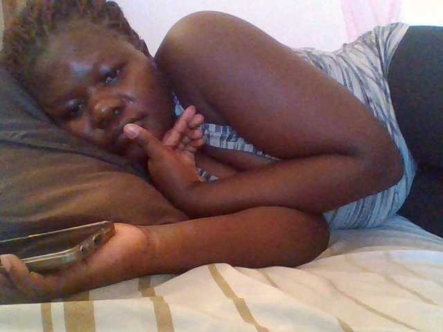 prettybree88 live cam on BongaCams