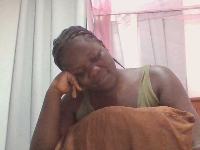 prettybree88 live cam on BongaCams
