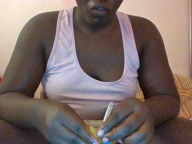 prettybree88 live cam on BongaCams