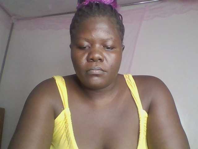 prettybree88 live cam on BongaCams