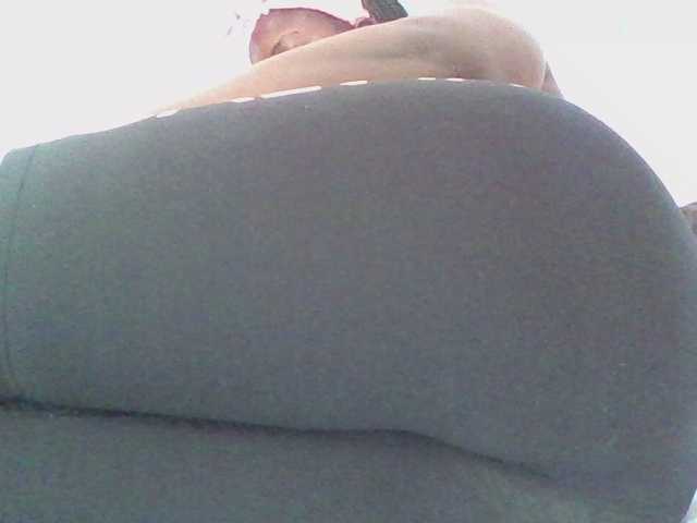 prettybree88 live cam on BongaCams