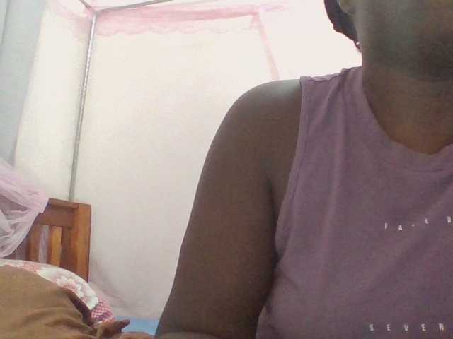 prettybree88 live cam on BongaCams