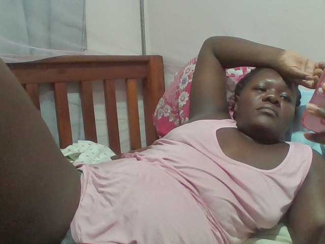 prettybree88 live cam on BongaCams