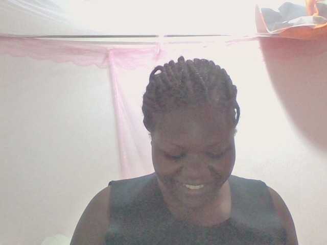 prettybree88 live cam on BongaCams