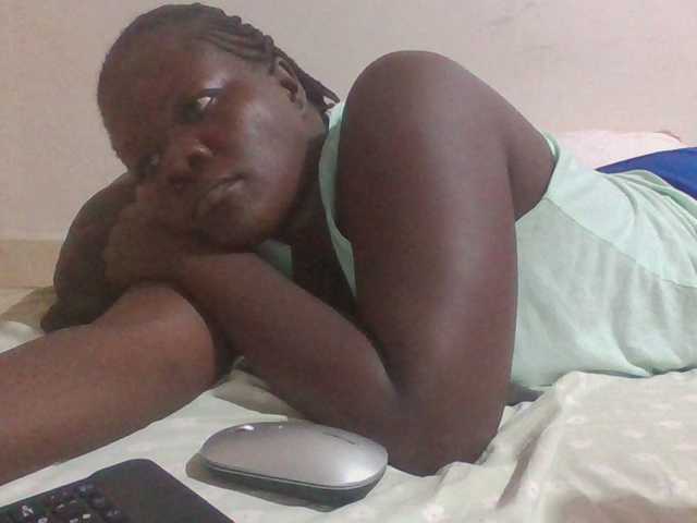 prettybree88 live cam on BongaCams