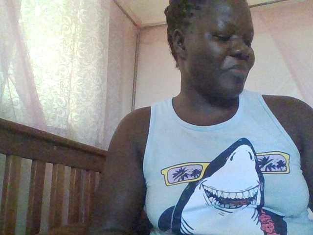 prettybree88 live cam on BongaCams