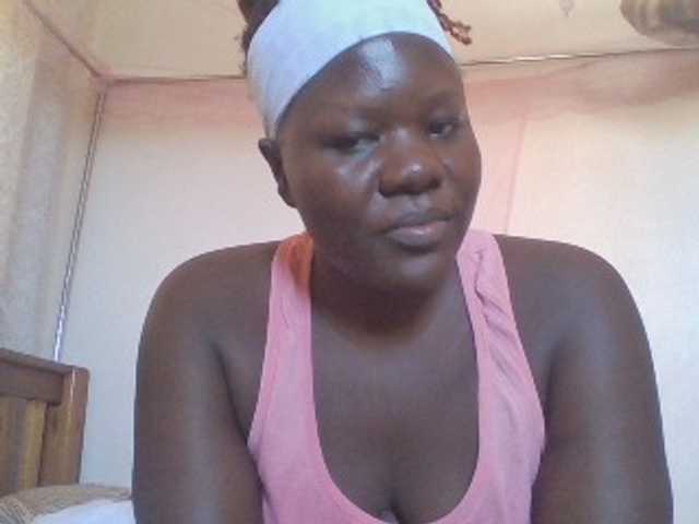 prettybree88 live cam on BongaCams