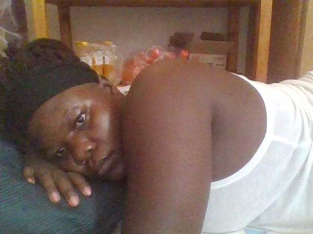 prettybree88 live cam on BongaCams