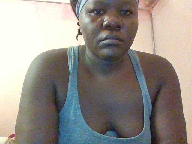 prettybree88 live cam on BongaCams