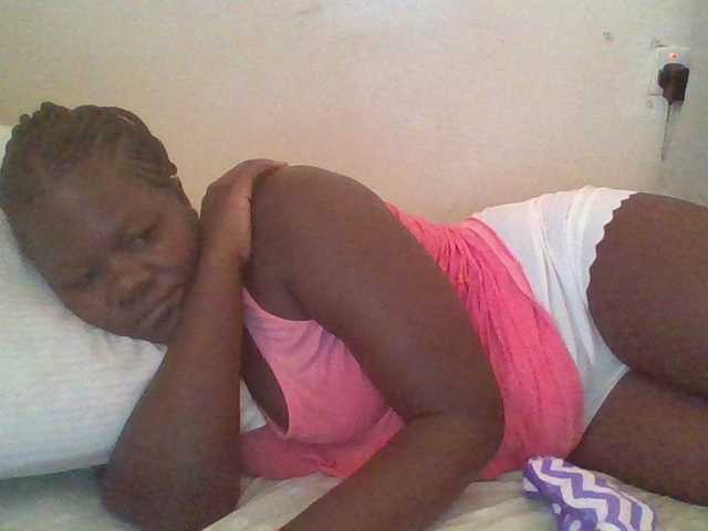 prettybree88 live cam on BongaCams