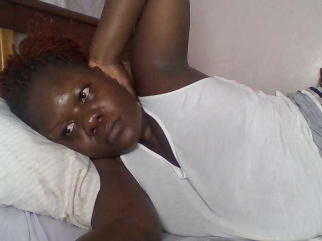 prettybree88 live cam on BongaCams