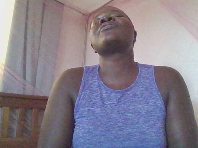 prettybree88 live cam on BongaCams