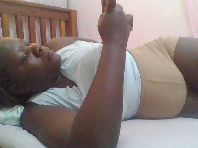 prettybree88 live cam on BongaCams