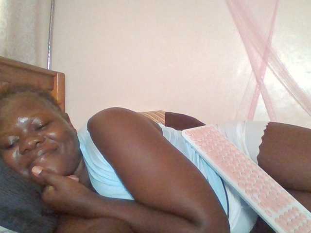 prettybree88 live cam on BongaCams