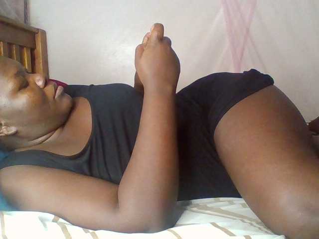 prettybree88 live cam on BongaCams