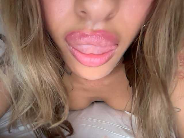 prettybadgal preview